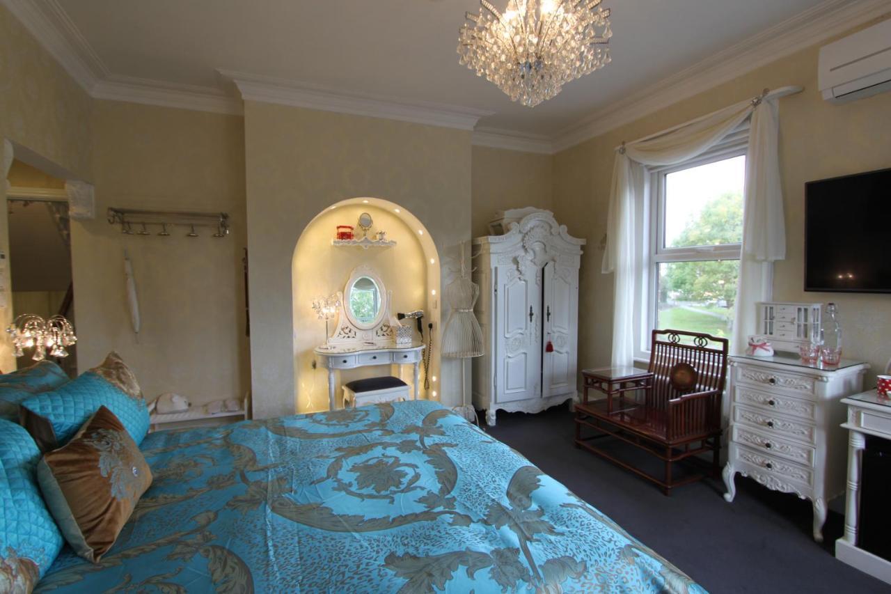 Tower Guest House Йорк Екстериор снимка