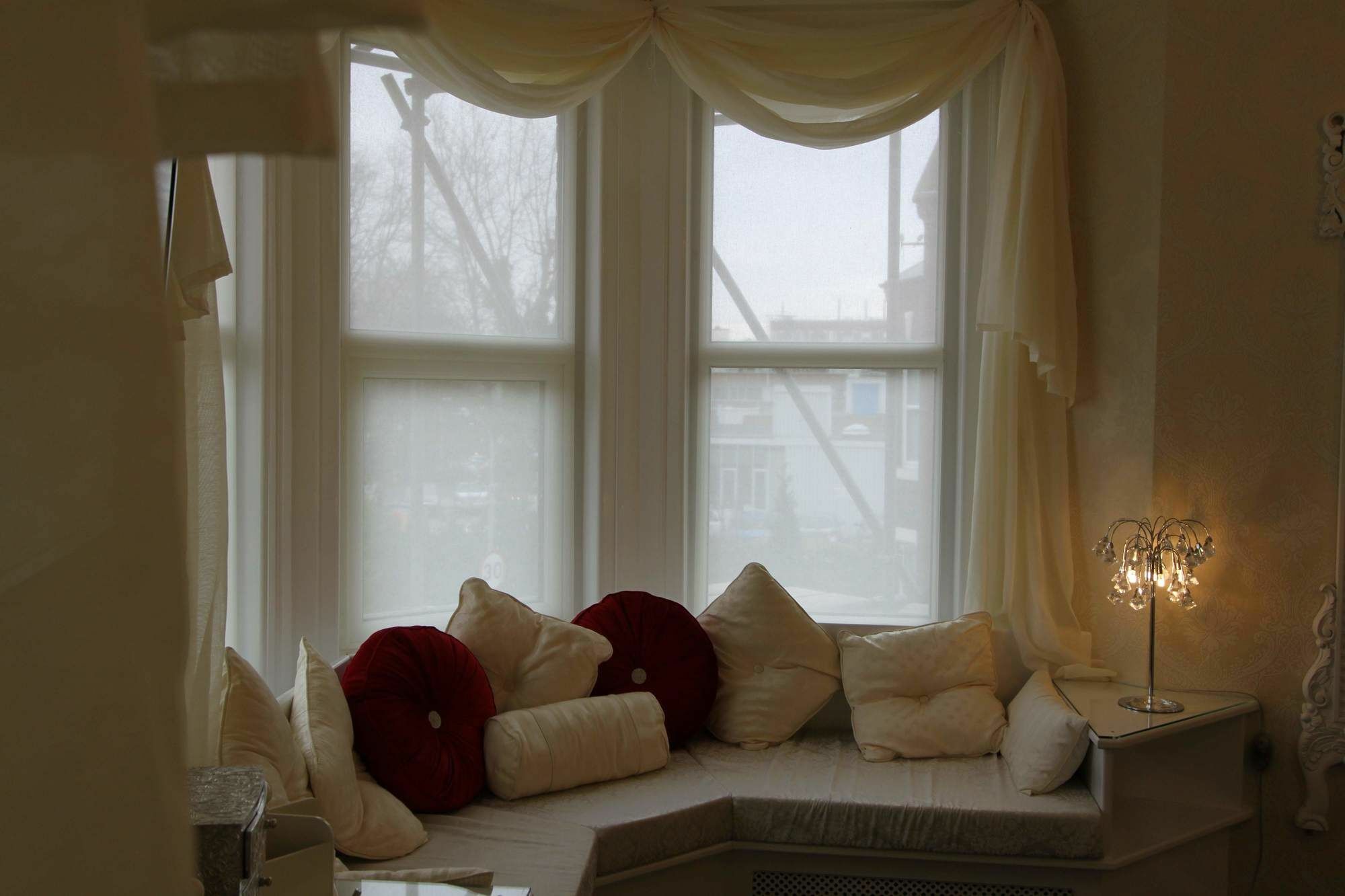 Tower Guest House Йорк Екстериор снимка